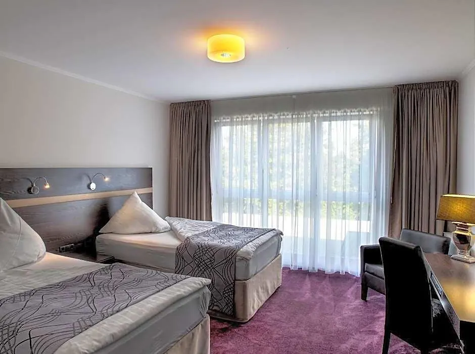 Sporthotel Racket Inn-1